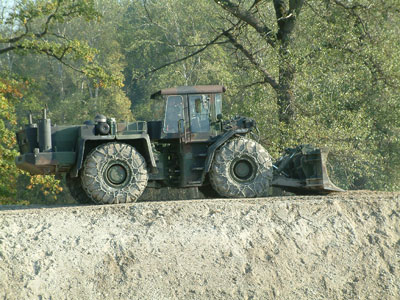 Einsatz des RPG beim Planieren eines Fahrdammes!